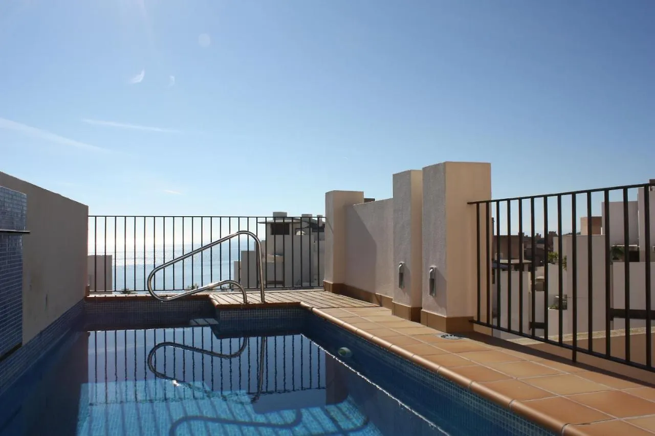121 - 3 Bedroom With Private Pool 埃斯特波纳 0*,